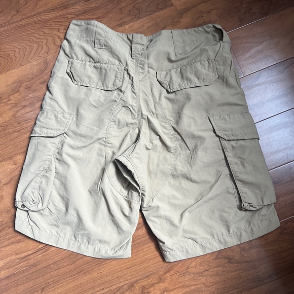 EUC MEN'S TRIPLE AUGHT DESIGN SHORTS 32W, MADE IN USA 🇺🇸 TAN - Picture 6 of 6